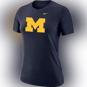 Nike Dri-FIT Michigan Wolverines Navy Short Sleeve Tee Women’s Medium